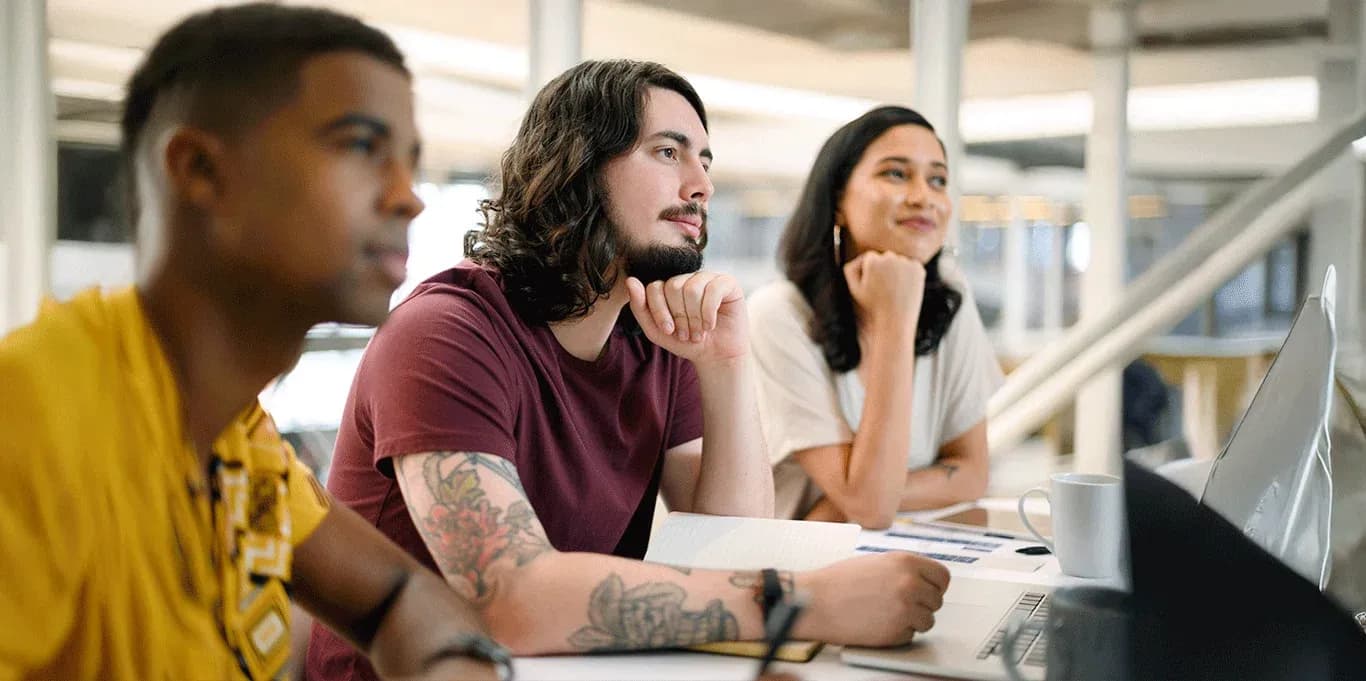 Imagen de portada para: Licenciatura en Administración y Liderazgo Empresarial + Turismo