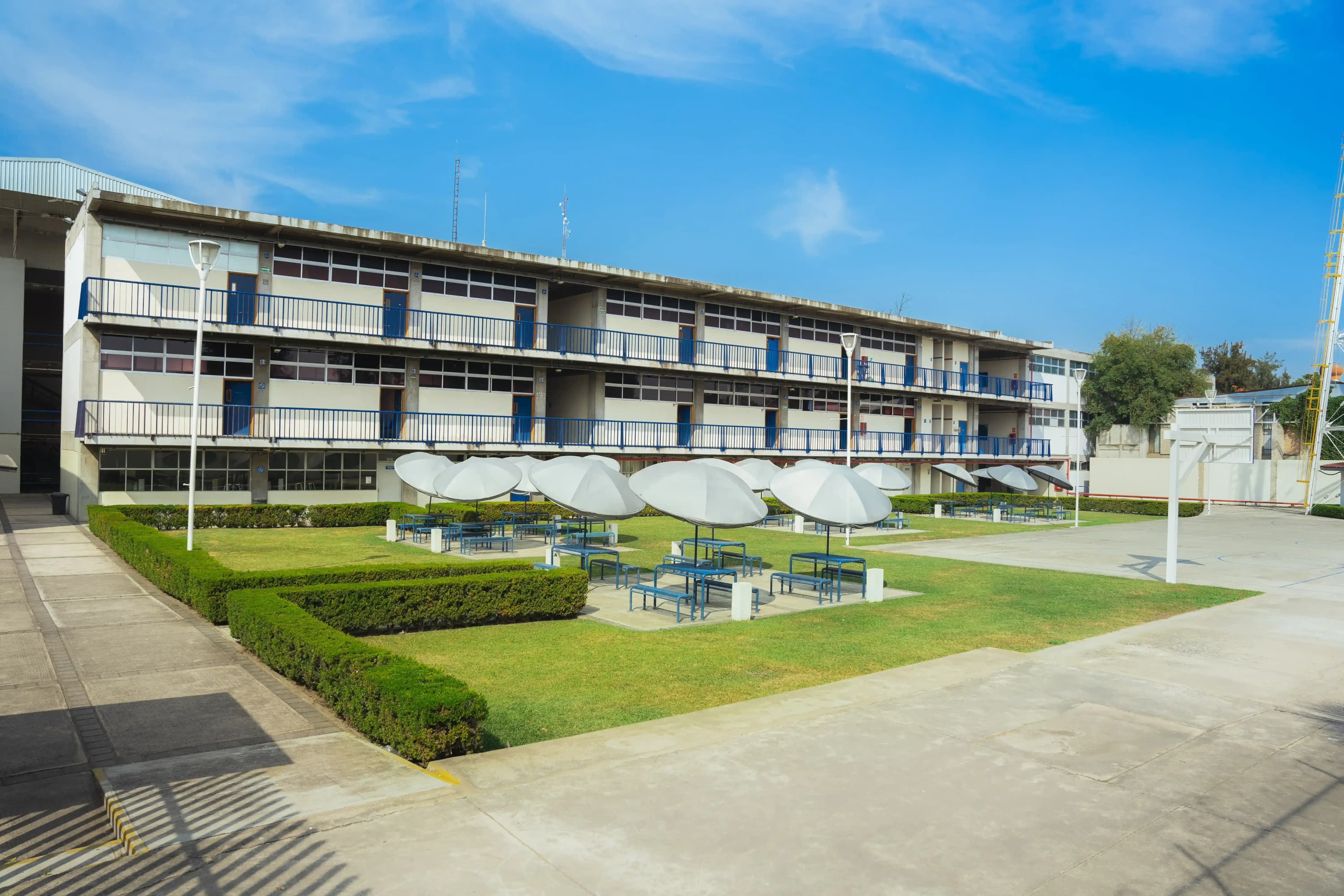 Conoce nuestros planteles